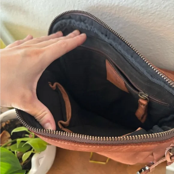 Genuine leather brown satchel crossbody - Picture 7 of 11